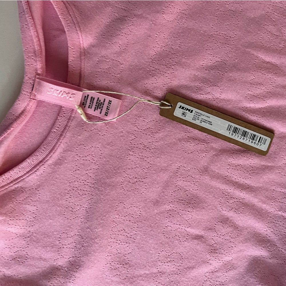 SKIMS T-Shirt 4 Pack - Picture 7 of 9